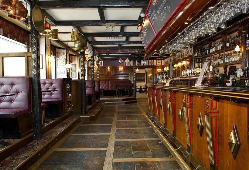 Hotel Bishops Arms Köping Koping Vastmanlands Lan