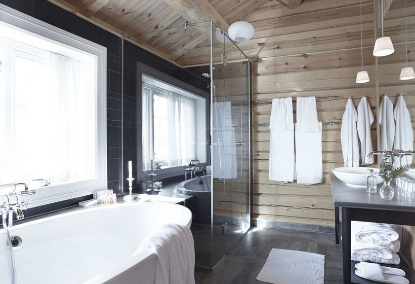 Storfjord Hotel | Skodje | More og Romsdal | Norway 11