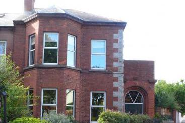 Bed & Breakfast Azalea Lodge | Dublin | Dublin | Ireland 1