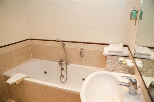 Four Seasons Hotel & Leisure Club | Monaghan | Monaghan | Ireland 4