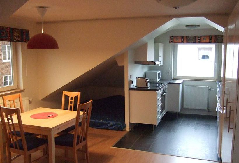 Platypus Penthouse Honeymoon Suite | Helsingborg | Skane | Suécia 10