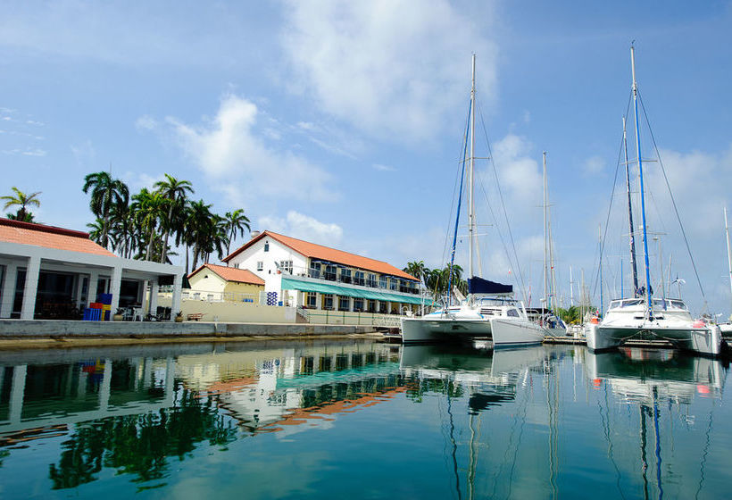 Marina Hotel At Shelter Bay
