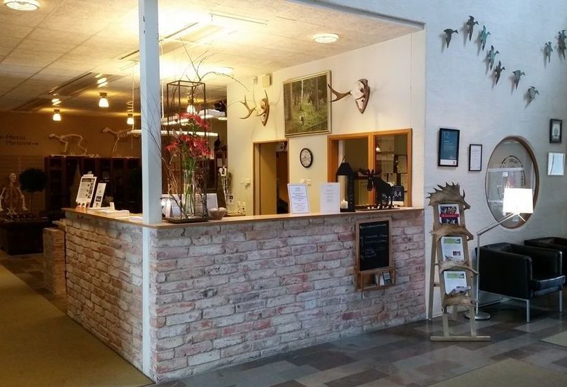 Hostel Öster Malma Slot | Nykoping | Sodermanlands Lan | Sweden 1