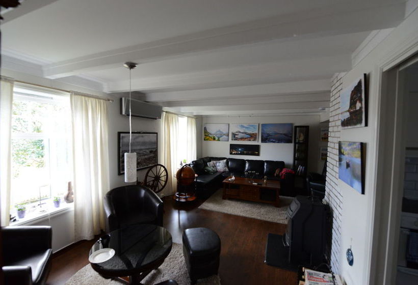 Dragon Villa Reine | Moskenesoy | Nordland | Norway 9