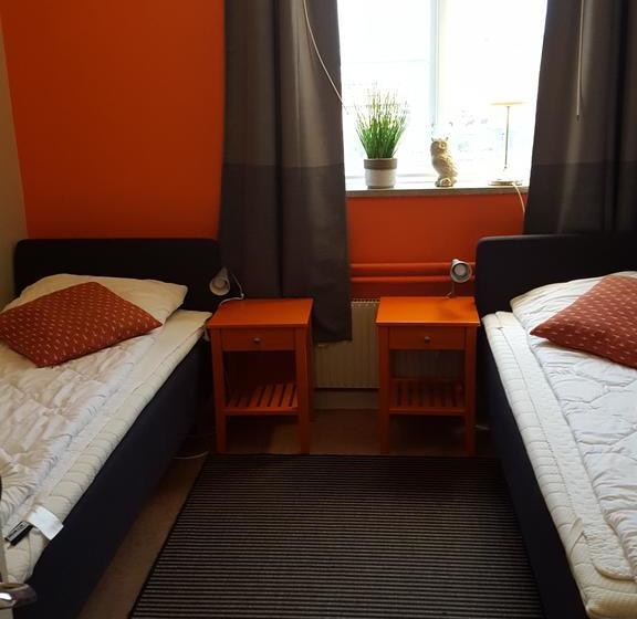 Centralstationens Hotell & Vandrarhem | Norrkoping | Ostergotlands Lan | Sweden 3