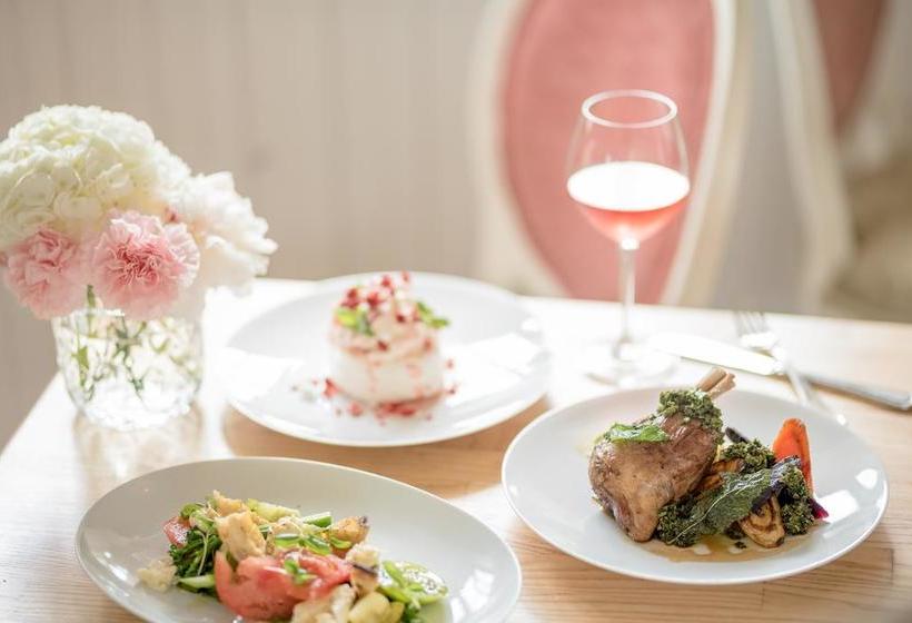 Pension Cliff At Lyons | Celbridge | Kildare | Ireland 12