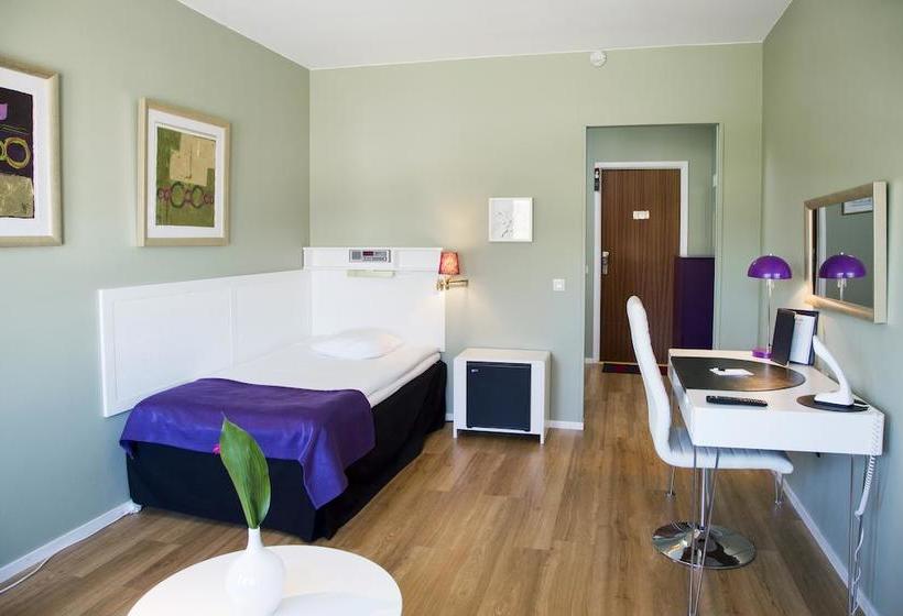 Hotel L Tre Liljor | Varnamo | Jonkopings Lan | Sweden 9