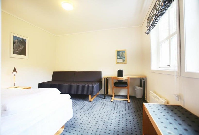 Aak Hotel | Andalsnes | More og Romsdal | Norway 4