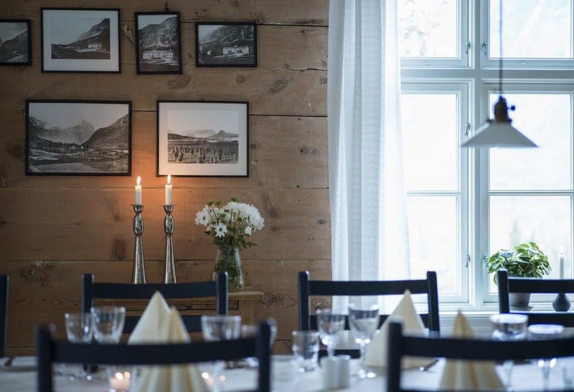 Aak Hotel | Andalsnes | More og Romsdal | Norway 6