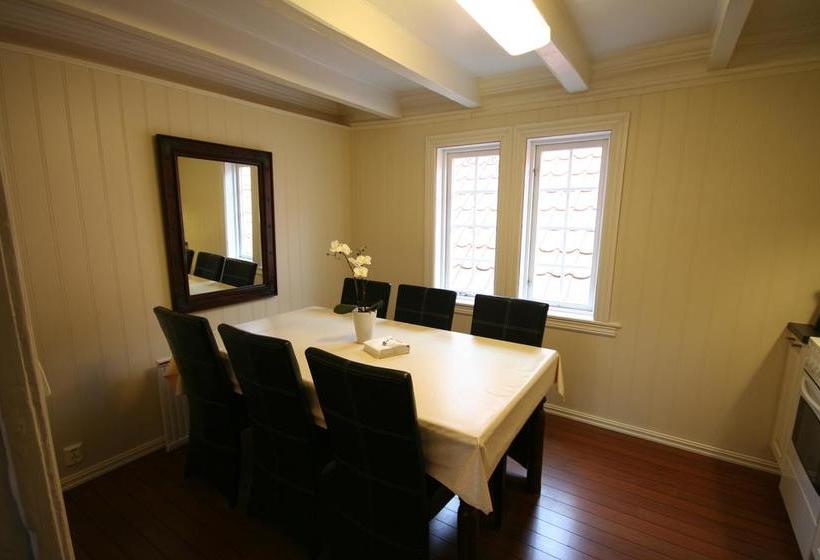 Bed and Breakfast Norneshuset Overnatting | Skudeneshavn | Rogaland | Norway 7