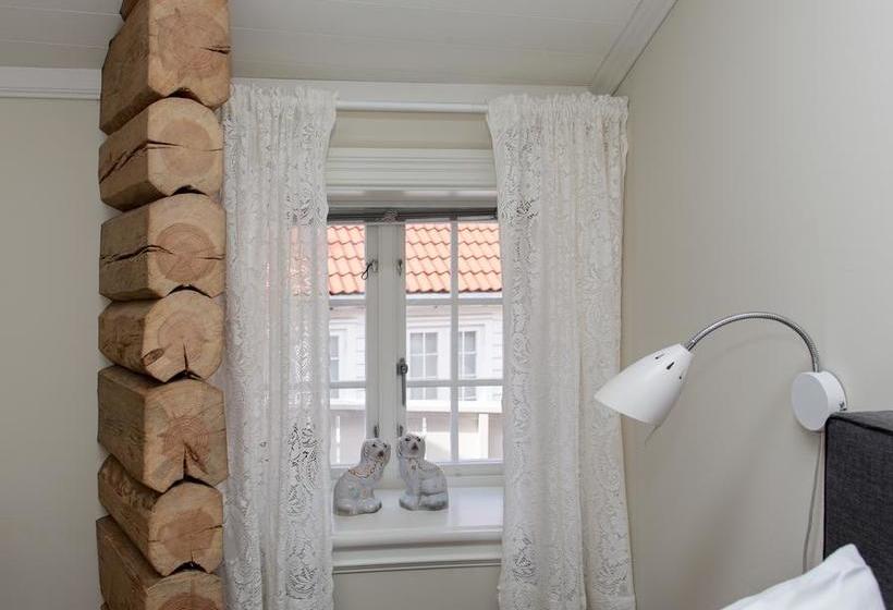 Bed and Breakfast Cafe Ibsen | Grimstad | Aust-Agder | Norway 2