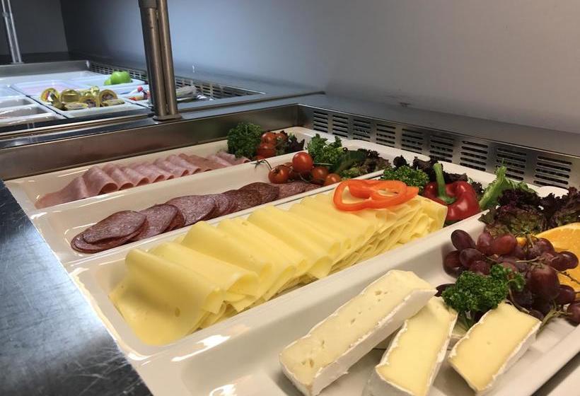 Vestnes Fjordhotell | Vestnes | More og Romsdal | Norway 10