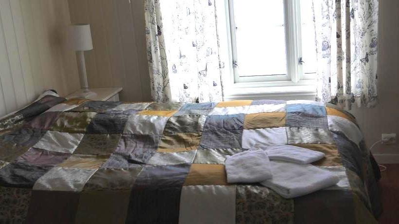 Bed and Breakfast Jordbærstova Feriehus | Valldal | More og Romsdal | Norway 10