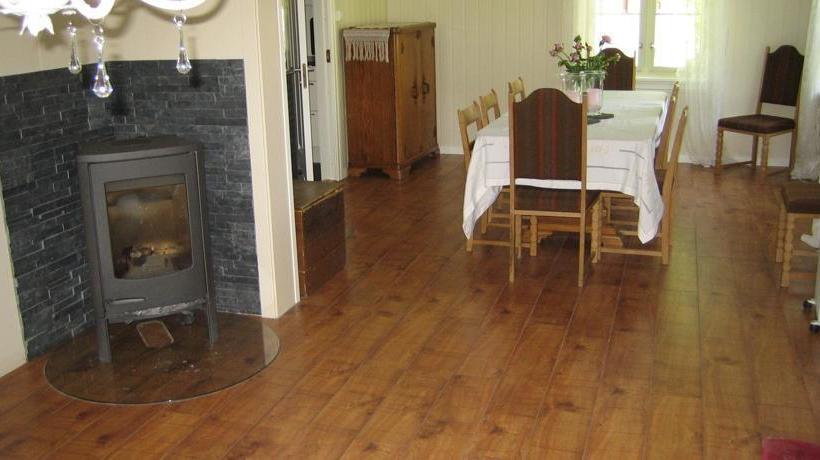 Bed and Breakfast Jordbærstova Feriehus | Valldal | More og Romsdal | Norway 3