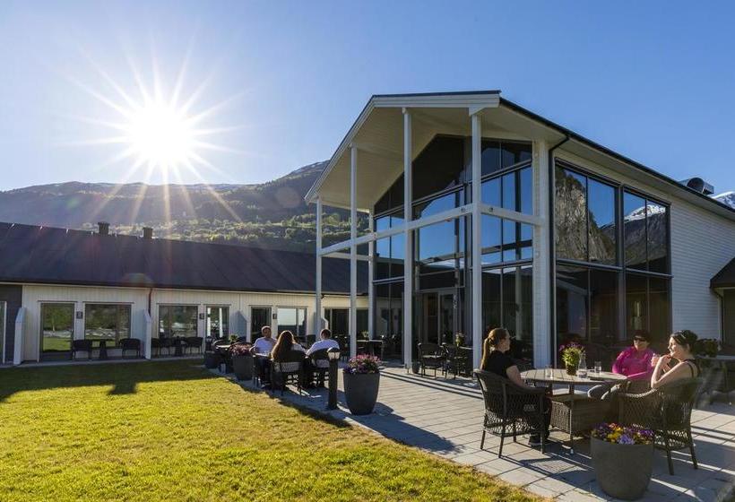 Valldal Fjordhotell | Valldal | More og Romsdal | Norway 1