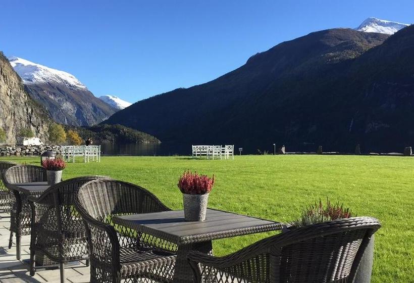 Valldal Fjordhotell | Valldal | More og Romsdal | Norway 16