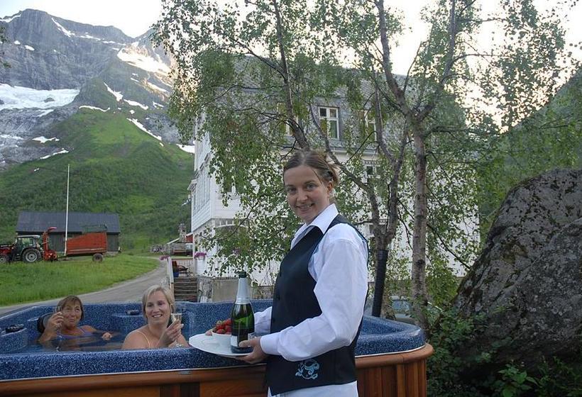 Hotel Villa Norangdal | Hellesylt | More og Romsdal | Norway 6