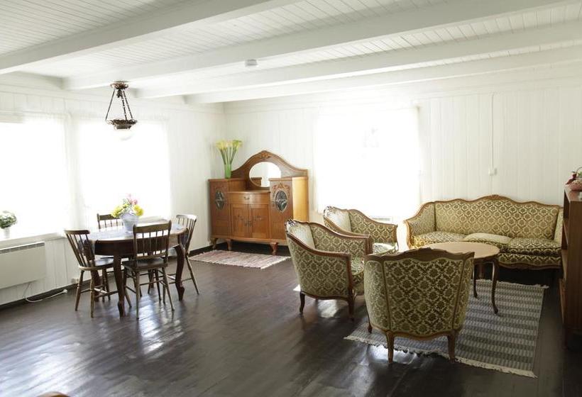 Brekke Gard Hostel | Flam | Sogn og Fjordane | Norway 8