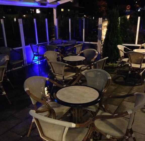 Hotel Sentrum | Nordfjordeid | Sogn og Fjordane | Norway 18