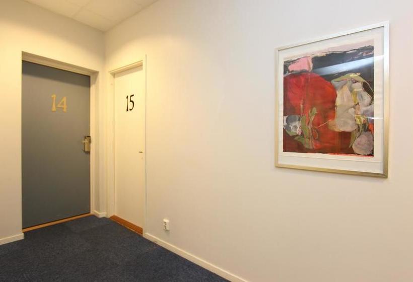 Rut & Ragnars Vandrarhem | Malmo | Skane | Sweden 14