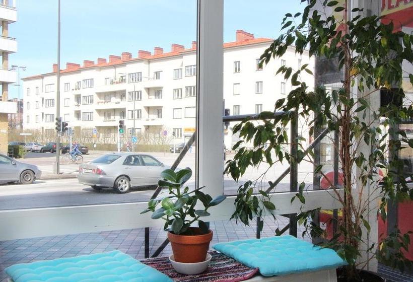 Rut & Ragnars Vandrarhem | Malmo | Skane | Sweden 6