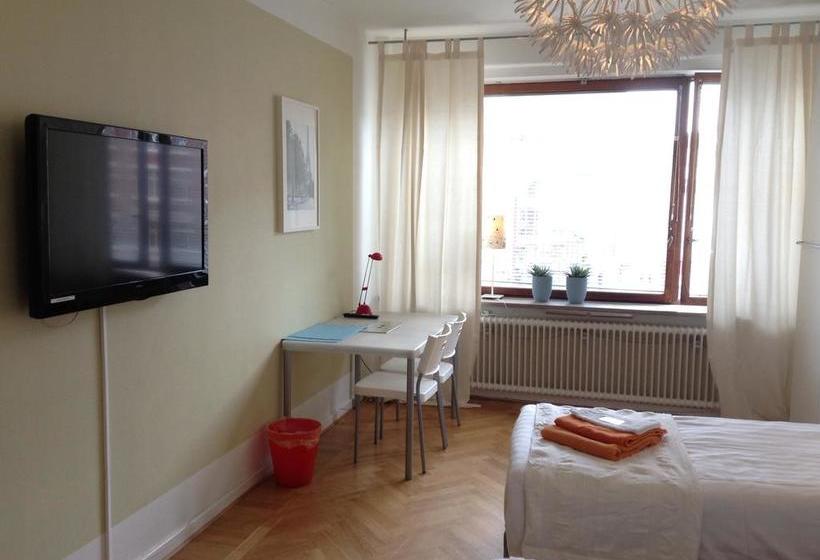 Hostel Cityroom & Apartments Triangeln | Malmo | Skane | Sweden 1