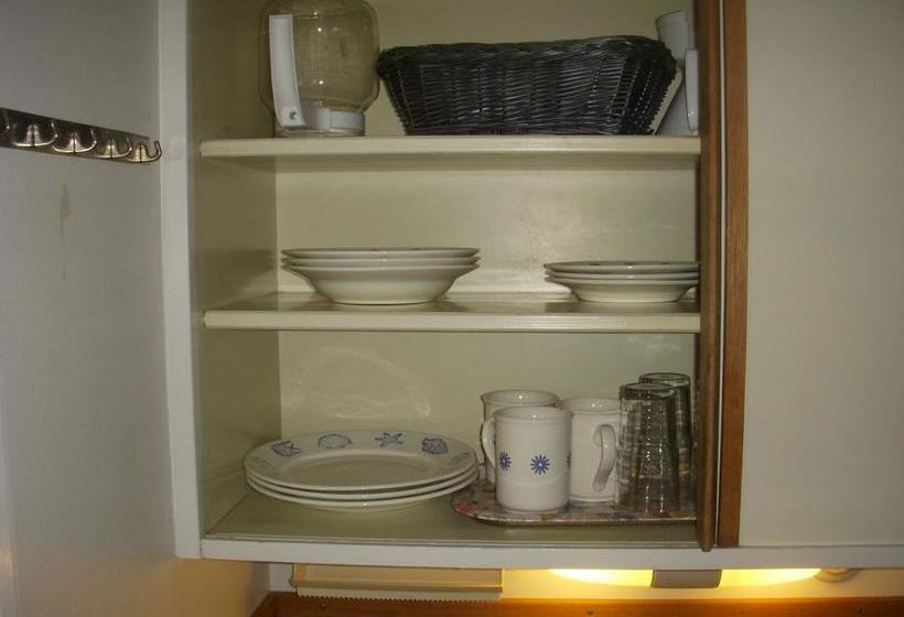 Stf Vandrarhem  Resanderum Tre Knektar Köping | Koping | Vastmanlands Lan | Sweden 15