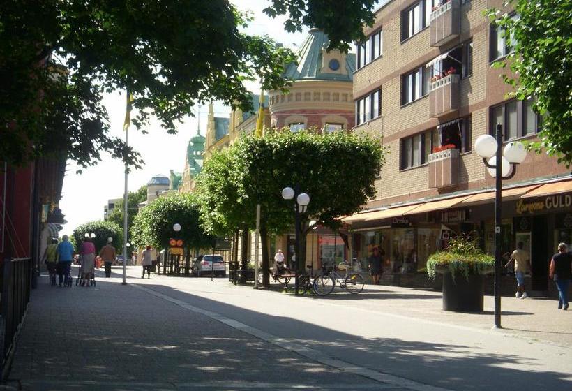 Stf Vandrarhem  Resanderum Tre Knektar Köping | Koping | Vastmanlands Lan | Sweden 4