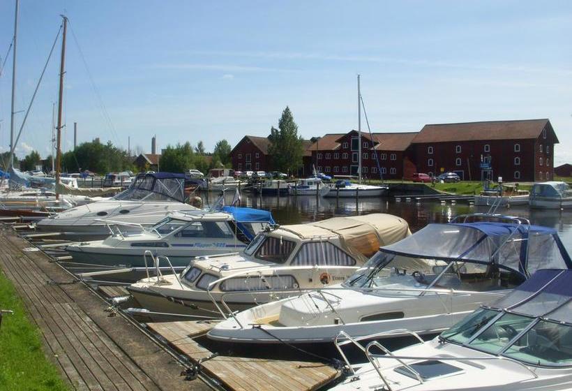 Stf Vandrarhem  Resanderum Tre Knektar Köping | Koping | Vastmanlands Lan | Sweden 8