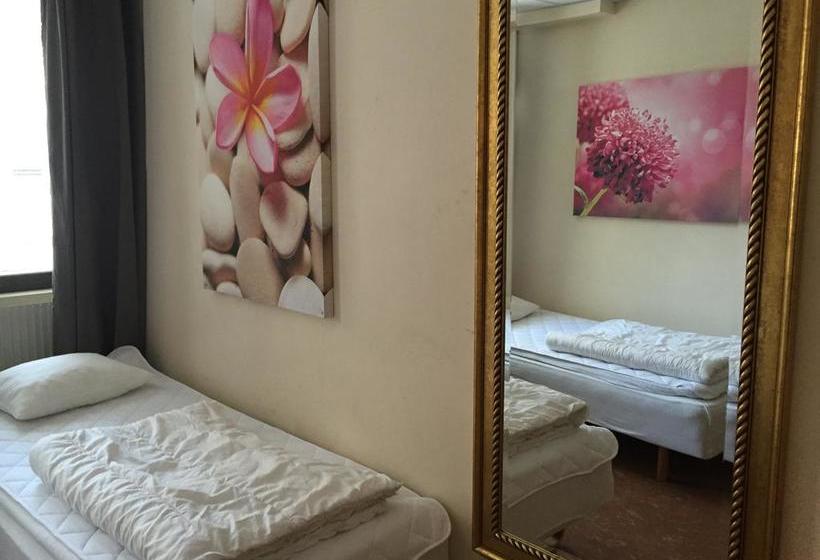 Linné Hostel | Gothenburg | Vastra Gotalands Lan | Sweden 2