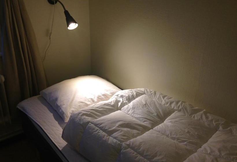 Ronneby Brunnspark Vandrarhem Och B&b | Ronneby | Blekinge Lan | Sweden 20