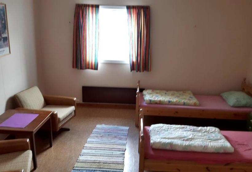 Hostel Johs. H. Giaever | Henningsvaer | Nordland | Norway 3