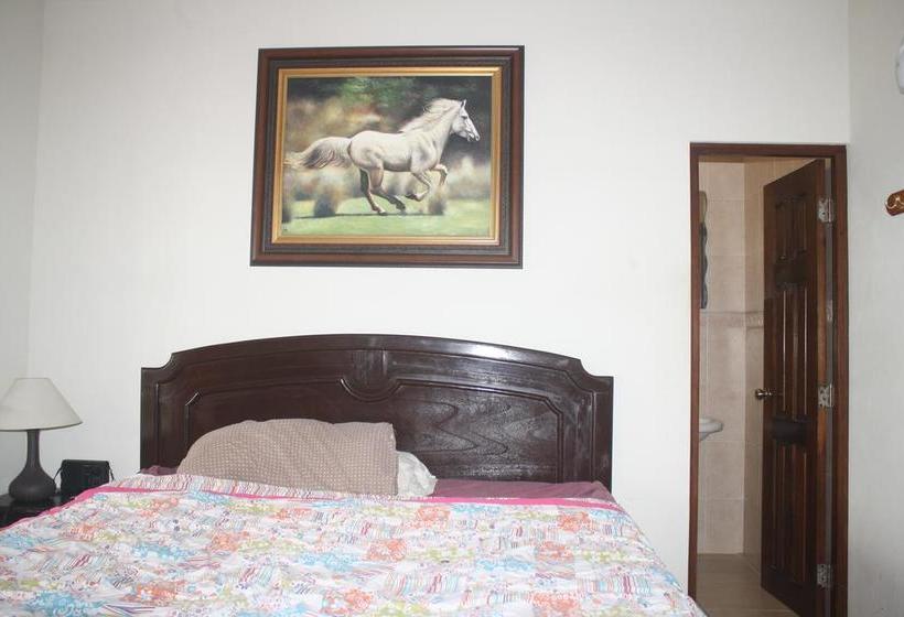 Bed and Breakfast Hacienda Doña Carmen | Pedasí | Los Santos | Panamá 2