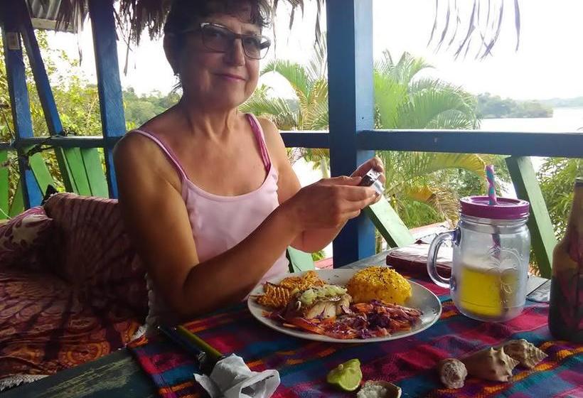 Hotel Ushuaia | Old Bank | Bocas del Toro | Panamá 7