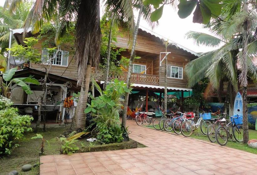 Albergue Spanish By The Sea  Bocas