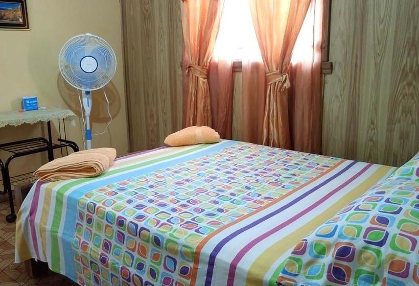 Albergue Hostal Doña Irma Bocas | Bocas del Toro | Bocas del Toro | Panamá 2