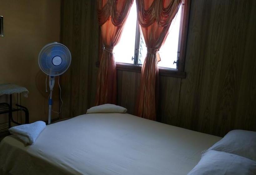 Albergue Hostal Doña Irma Bocas | Bocas del Toro | Bocas del Toro | Panamá 4