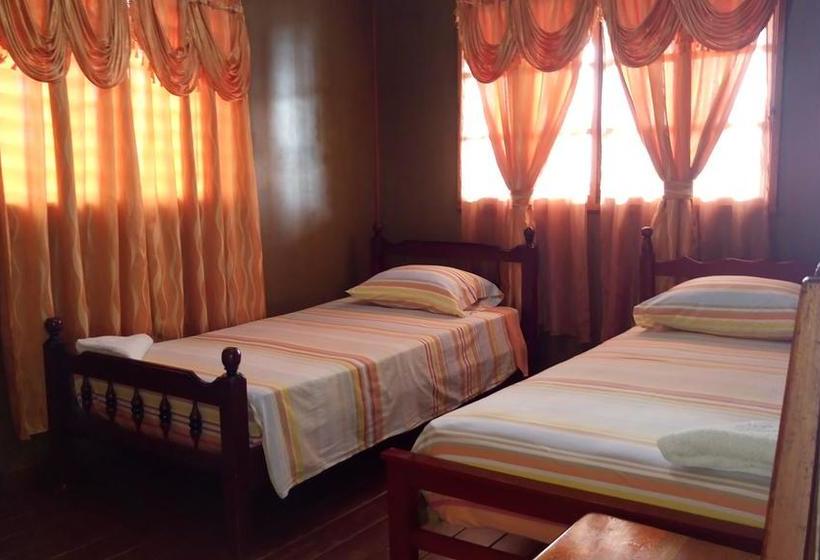 Albergue Hostal Doña Irma Bocas | Bocas del Toro | Bocas del Toro | Panamá 9