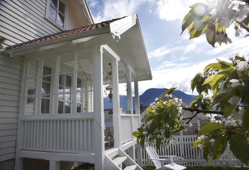 Bed and Breakfast Villa Solvorn Solvorn Sogn og Fjordane