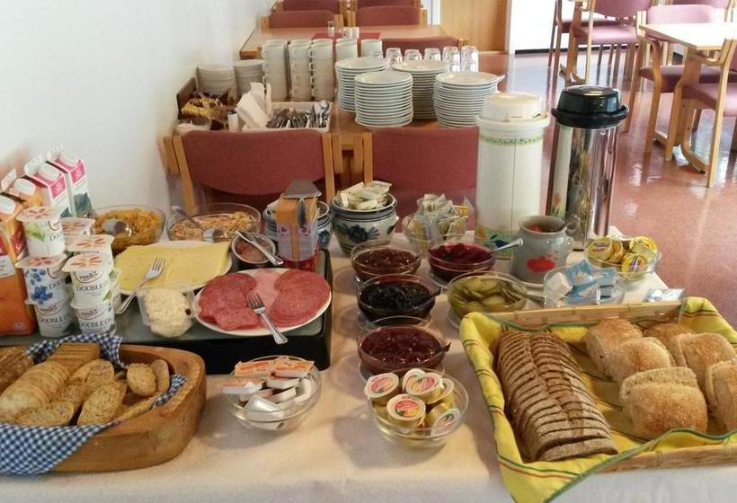 Hostel Hi Borlaug Vandrerhjem | Borgund | Nord-Trondelag | Norway 1