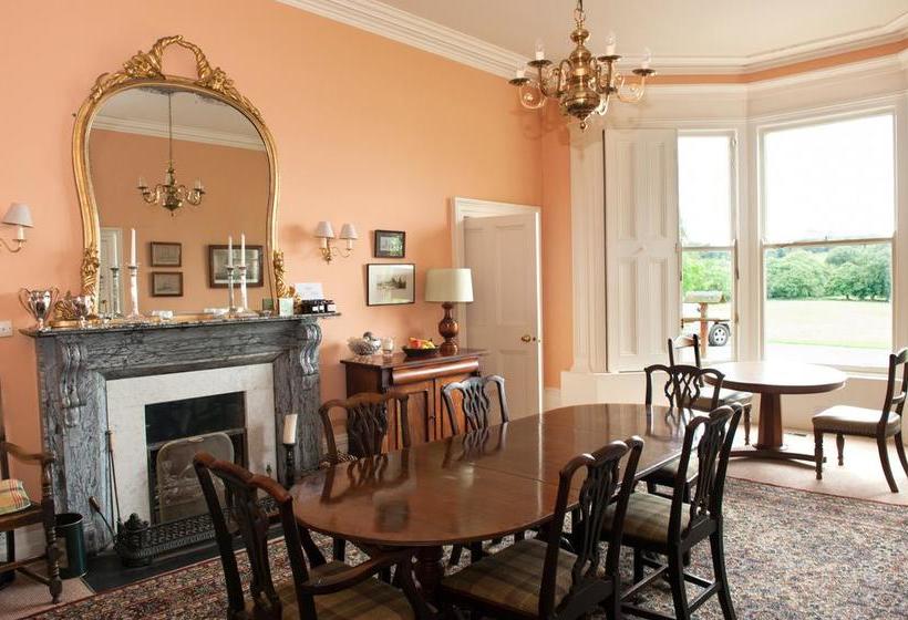 Bed and Breakfast Lough Bawn House