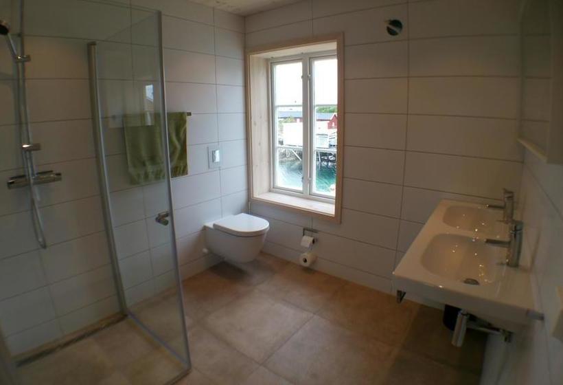 Bed and Breakfast Lysvoldbrygga | Henningsvaer | Nordland | Norway 14