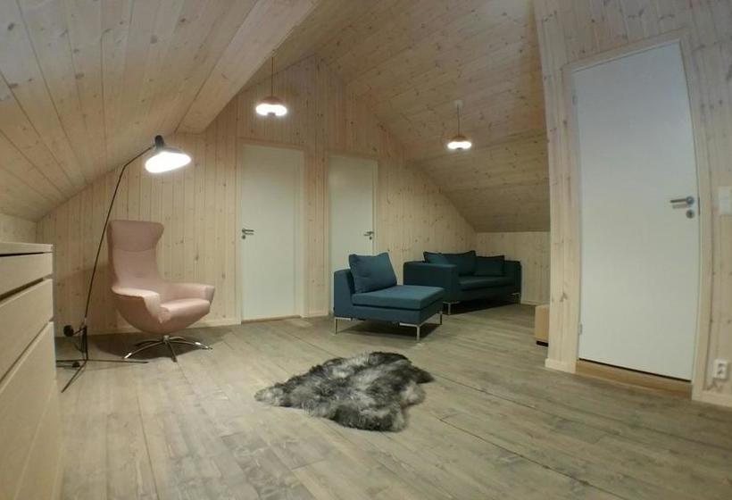 Bed and Breakfast Lysvoldbrygga | Henningsvaer | Nordland | Norway 5