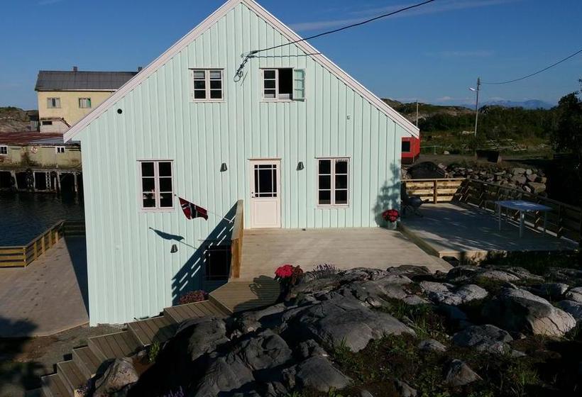 Bed and Breakfast Lysvoldbrygga | Henningsvaer | Nordland | Norway 8