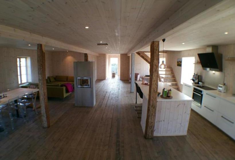 Bed and Breakfast Lysvoldbrygga | Henningsvaer | Nordland | Norway 9