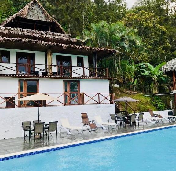 Hotel Ranchos De Chalia