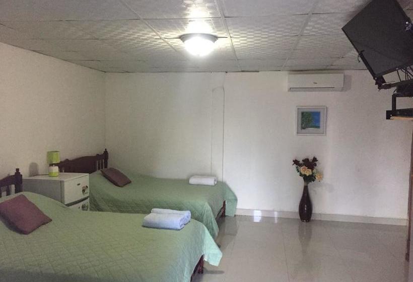 Albergue Pedasi Hostal Bull Beach | Pedasí | Los Santos | Panamá 7