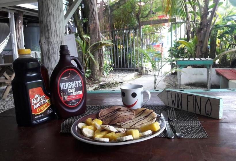 Twin Fin Hostels | Bocas del Toro | Bocas del Toro | Panamá 12