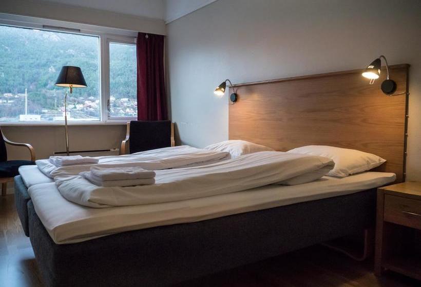 Hotel Bremanger Fjord L | Svelgen | Sogn og Fjordane | Norway 18