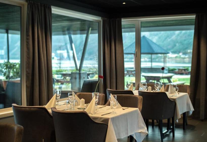 Hotel Bremanger Fjord L | Svelgen | Sogn og Fjordane | Norway 8